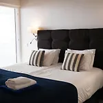 Olene Apartment, Hill Collection Daire