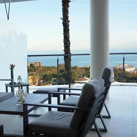 Appartement Olene Apartment, Hill Collection