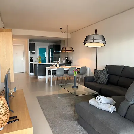 Olene Apartment, Hill Collection *